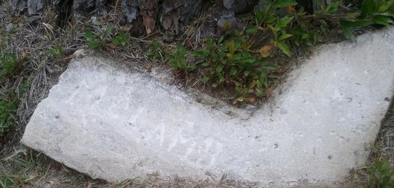 headstone marking